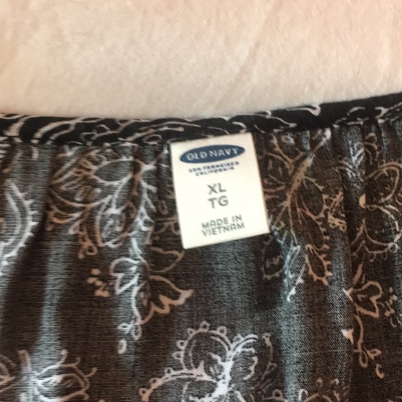 Black and white blouse - Picture 4 of 4